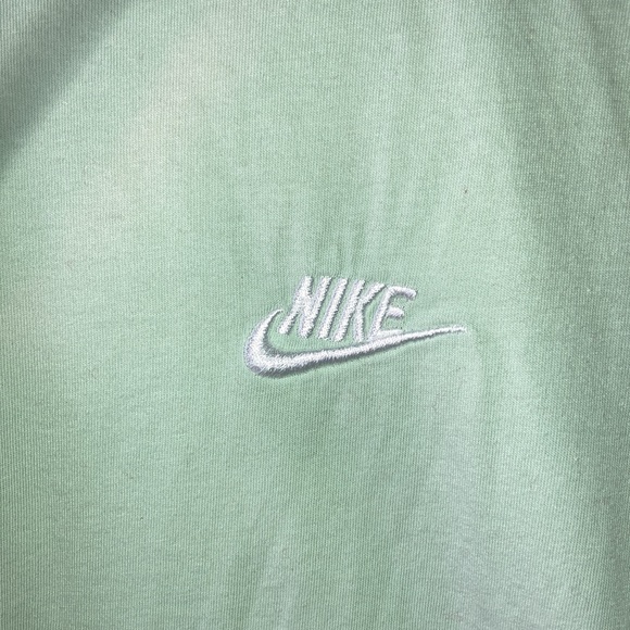 Nike - Light Mint Green - Tshirt - good quality - Picture 3 of 4